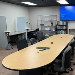 Resident workstations & conference room