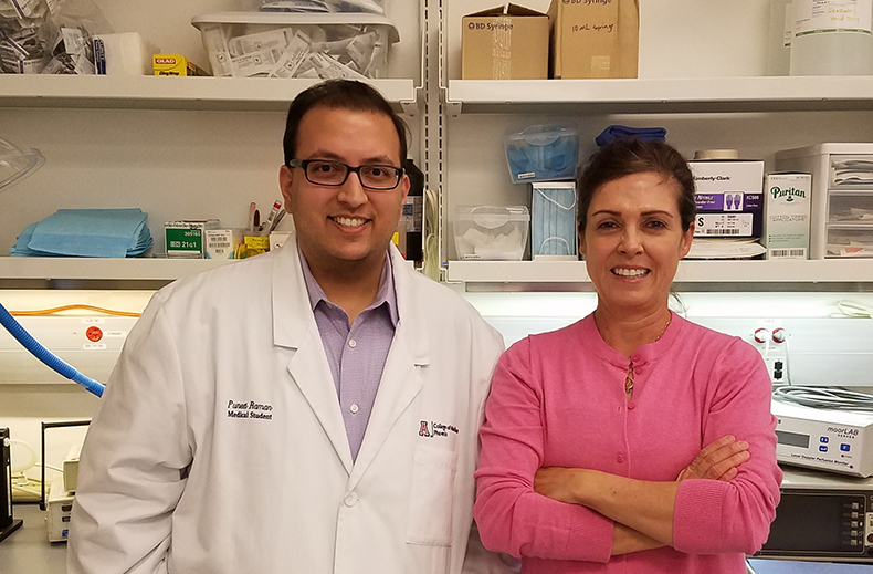 Puneet Raman in the Lab with Rayna Gonzales, PhD