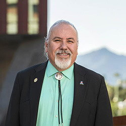 Carlos Gonzales, MD, chaired the UArizona College of Medicine – Tucson’s PCP Scholarship committee before stepping down to join Global MD, a UArizona Health Sciences initiative