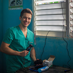 Medical Student Scott Litton