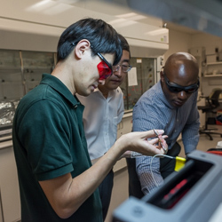 Drs. Qiu and Ferguson in the Lab