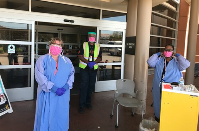 Employees at Banner - University Medical Center Phoenix Wearing the Masks