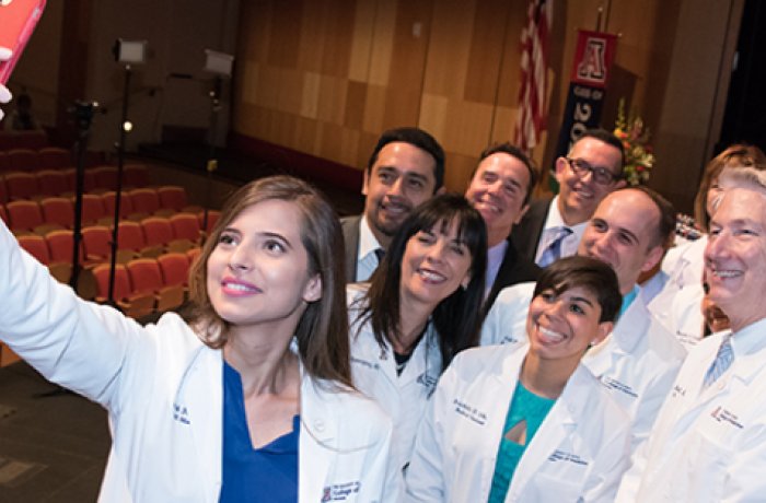 Students Take Photo with Faculty at the College of Medicine - Phoenix