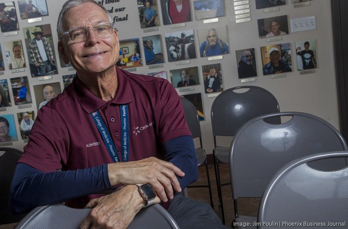 2024 Health Care Volunteer winner Dr. Eric Ossowski, Family Medicine Physician, Circle the City (Photo credit: Jim Poulin | Phoenix Business Journal)