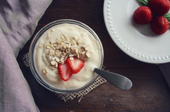 A bowl of yogurt