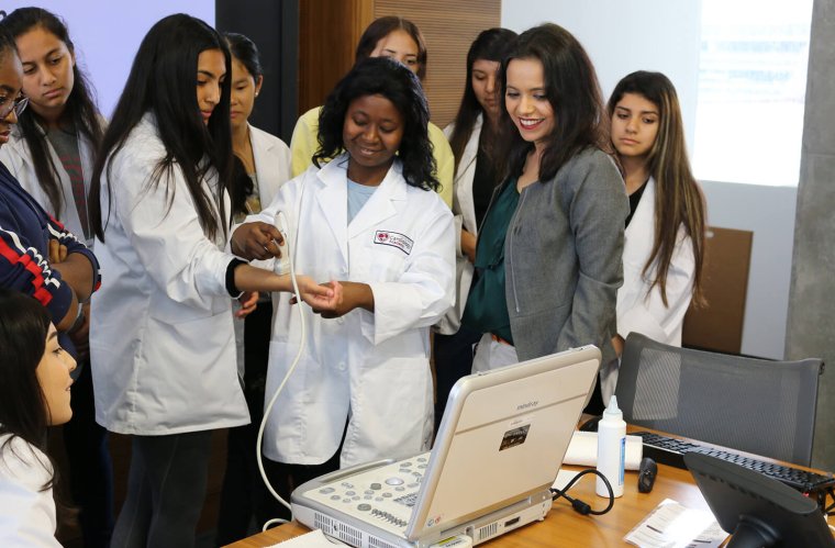 Participants in the Cardiology Academy are Introduced to Ultrasound Technology Participants in the Cardiology Academy are Introduced to Ultrasound Technology