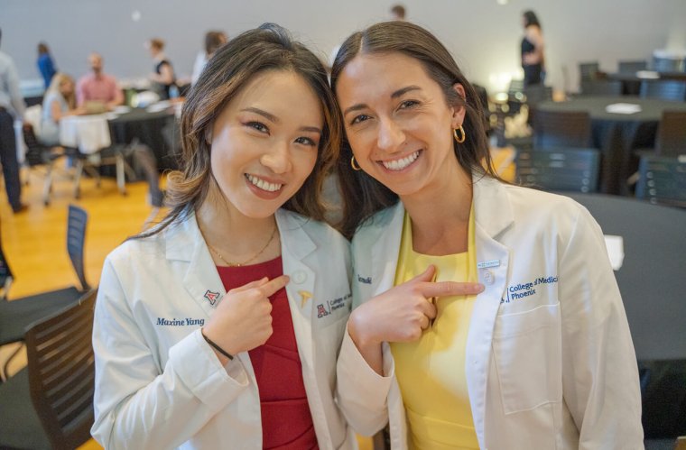 Medical students Maxine Yang and Lily Sandblom, Class of 2024 inductees into the Gold Humanism Honor Society