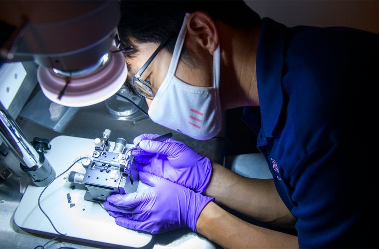 Dongkyun Kang, PhD, has Created a Portable Prototype of a Microscope Used to Help Diagnose Skin Cancer Dongkyun Kang, PhD, has Created a Portable Prototype of a Microscope Used to Help Diagnose Skin Cancer